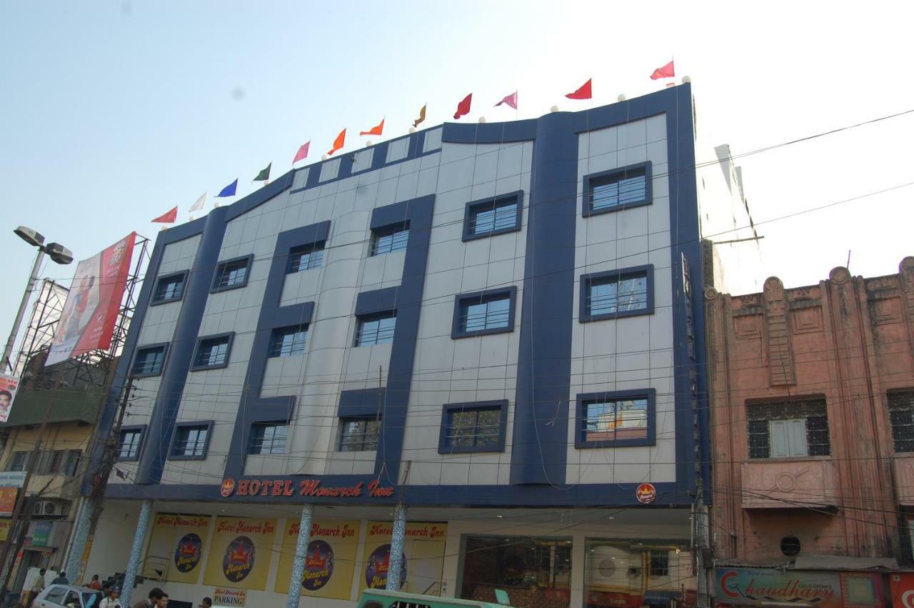 Hotel Monarch Inn Лакнау Екстериор снимка